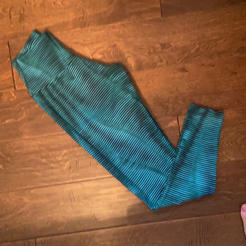 Liquido leggings size s